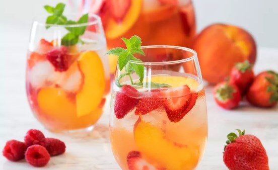 Розовая Сангрия